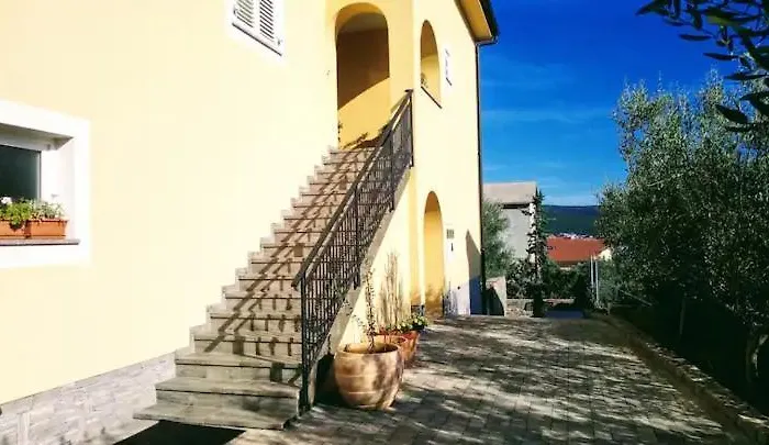 Comfortable Lavanda Appartement